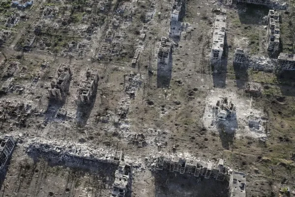 Ucrania ataca con drones suelo ruso mientras intenta resistir la guerra de desgaste en su territorio