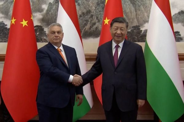 La cuestionada "misin de paz 3.0" de Orban contina por sorpresa en China