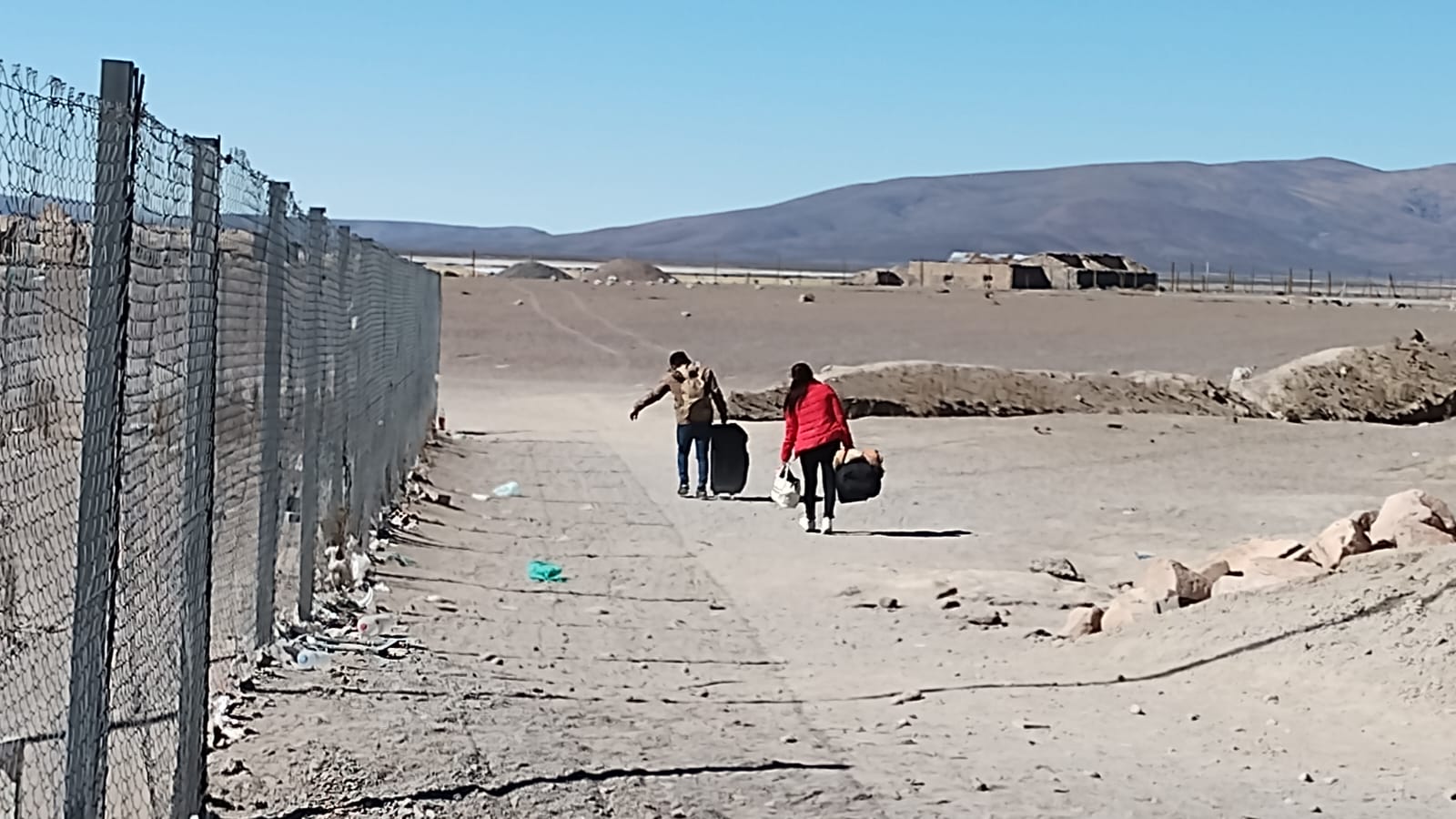 RN propone suspender temporalmente el ingreso a Chile de migrantes de 13 países