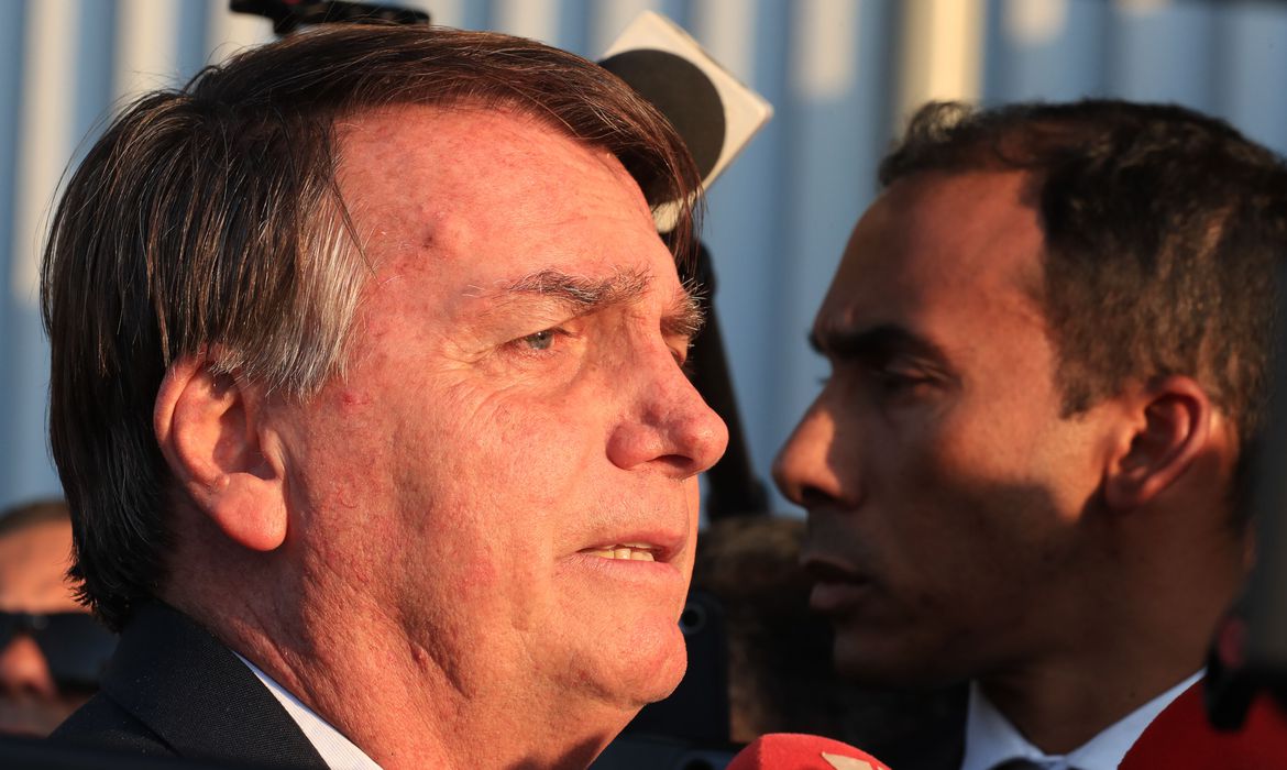 Bolsonaro recibirá a Milei y Kast en cumbre de la extrema derecha en Brasil