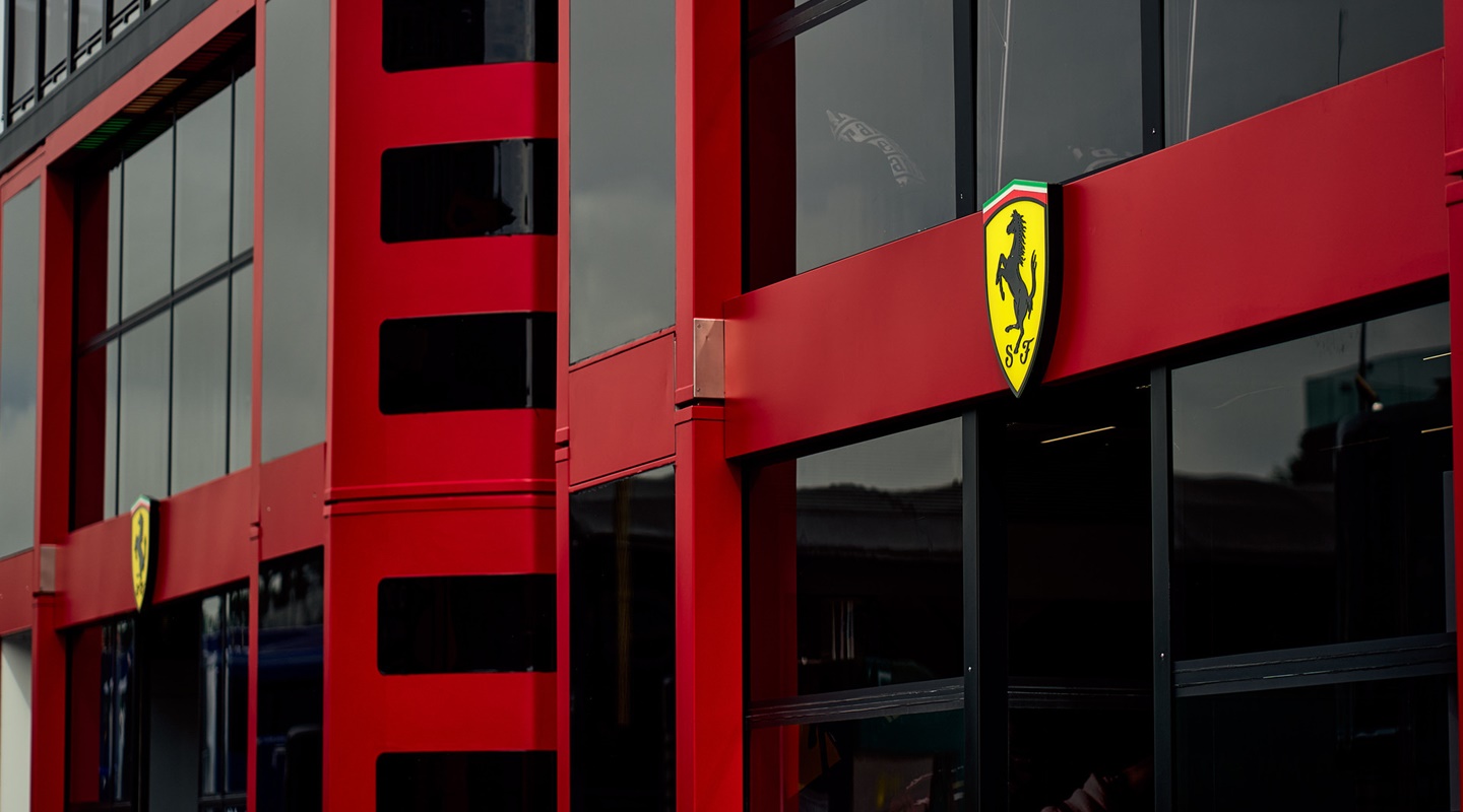 Ferrari confirma la salida de Enrico Cardile de su área técnica