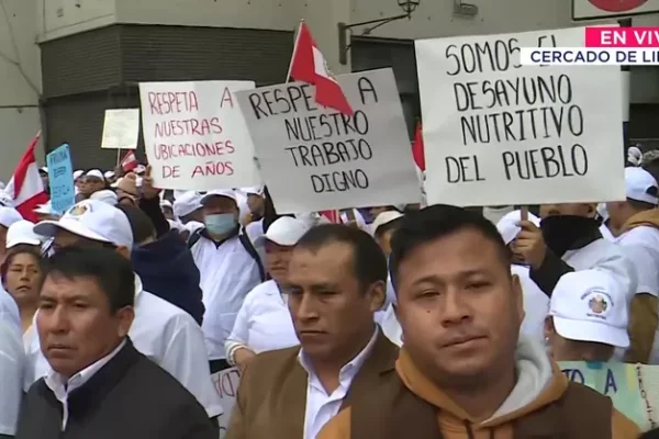 Emolienteros marchan en contra de la Municipalidad de Lima por reubicación