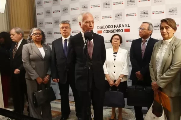 Expresidentes del Congreso cuestionan fallo judicial que repone a miembros de la JNJ