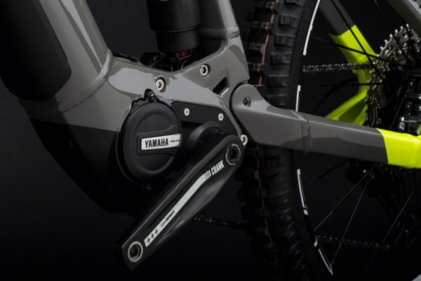 Diversión todoterreno con el motor eléctrico más potente de Yamaha en la ebike de Enduro de marca desconocida que está arrasando en precio