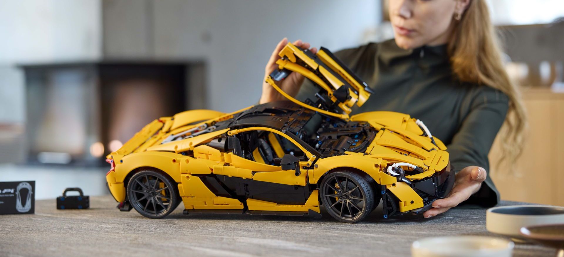 Comienza a ahorrar, ¡el McLaren P1 a escala 1:8 de LEGO Technic acaba de presentarse!