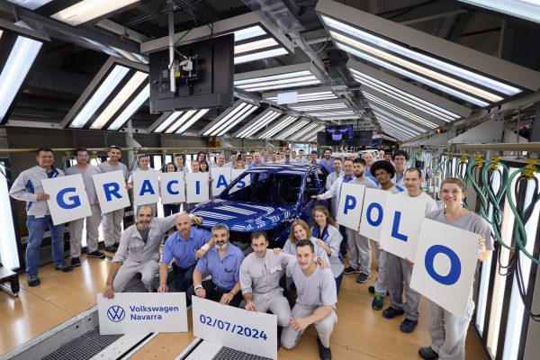 No es un adiós, es un hasta luego: el último Volkswagen Polo sale de Navarra antes de mudarse a Sudáfrica