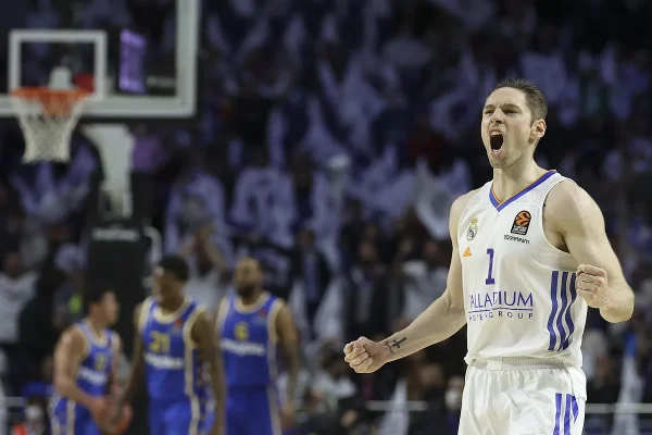 Fabien Causeur deja el Real Madrid tras siete temporadas y 14 ttulos