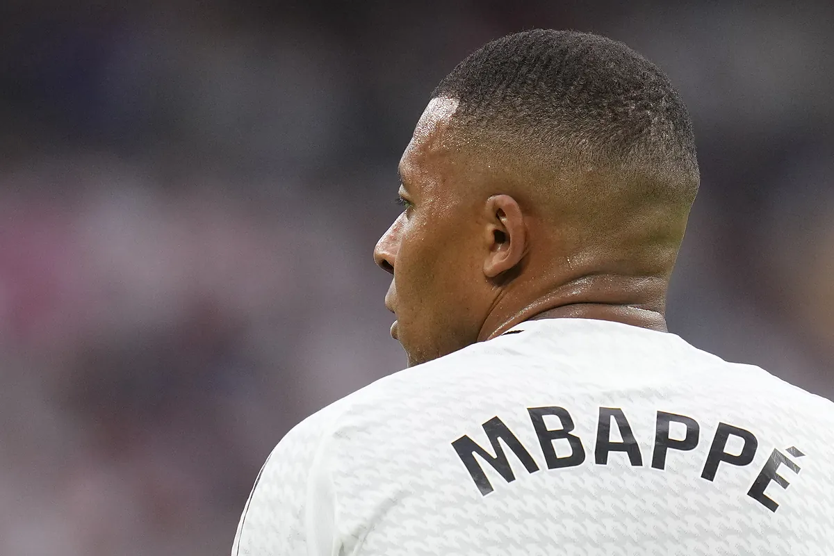 Mbappé, "ríen de ríen"