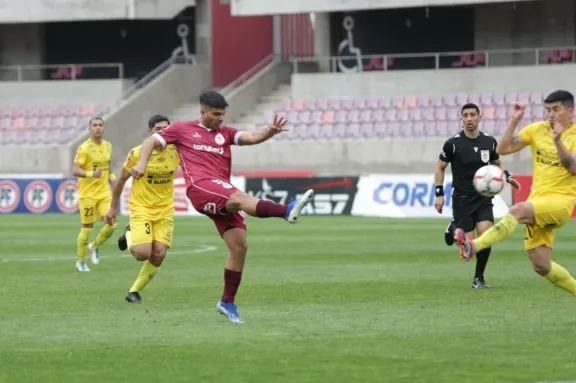 Deportes La Serena celebra con más de 6 mil hinchas su camino al Ascenso