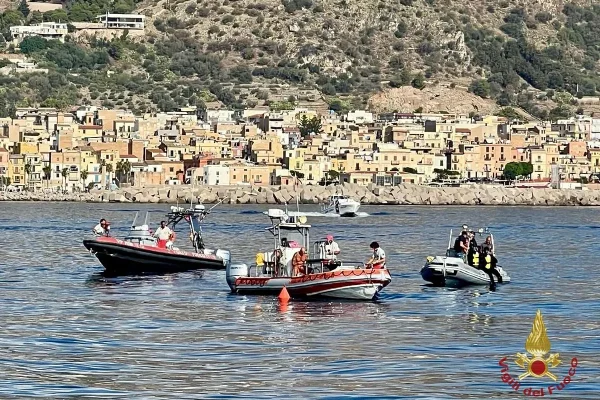 Nuevo problema tras el naufragio del Bayesian: "Hay 18.000 litros de combustible en el fondo del mar, es una bomba medioambiental"