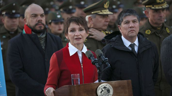 Tohá esquiva polémica con oposición ante acusación de fracaso en seguridad