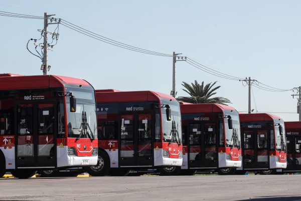 Las comunas de la Región Metropolitana que se beneficiarán con la suma de 214 buses eléctricos al sistema RED