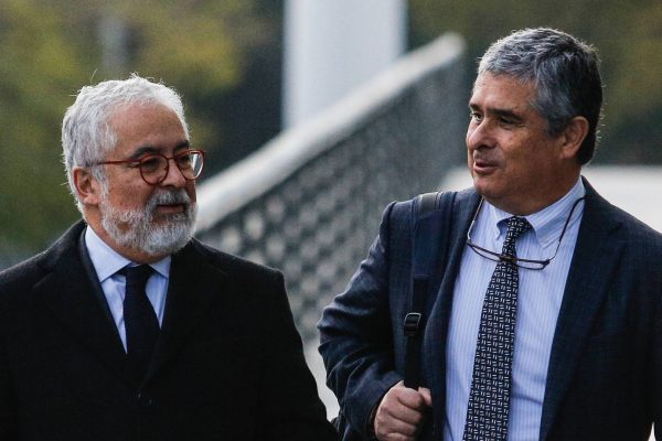 ¿Apuntará a Crispi? Juan Pablo Hermosilla pidió abrir chats de su hermano tras dichos de Boric: "Veamos qué ministros le pedían favores"