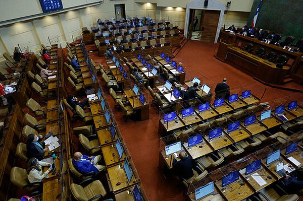 Pensiones: Boric llama a aliados en la Cámara a replicar acuerdo del Senado