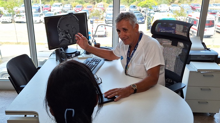 Un estudio prueba que la medicina personalizada ayuda a controlar antes los efectos de la acromegalia