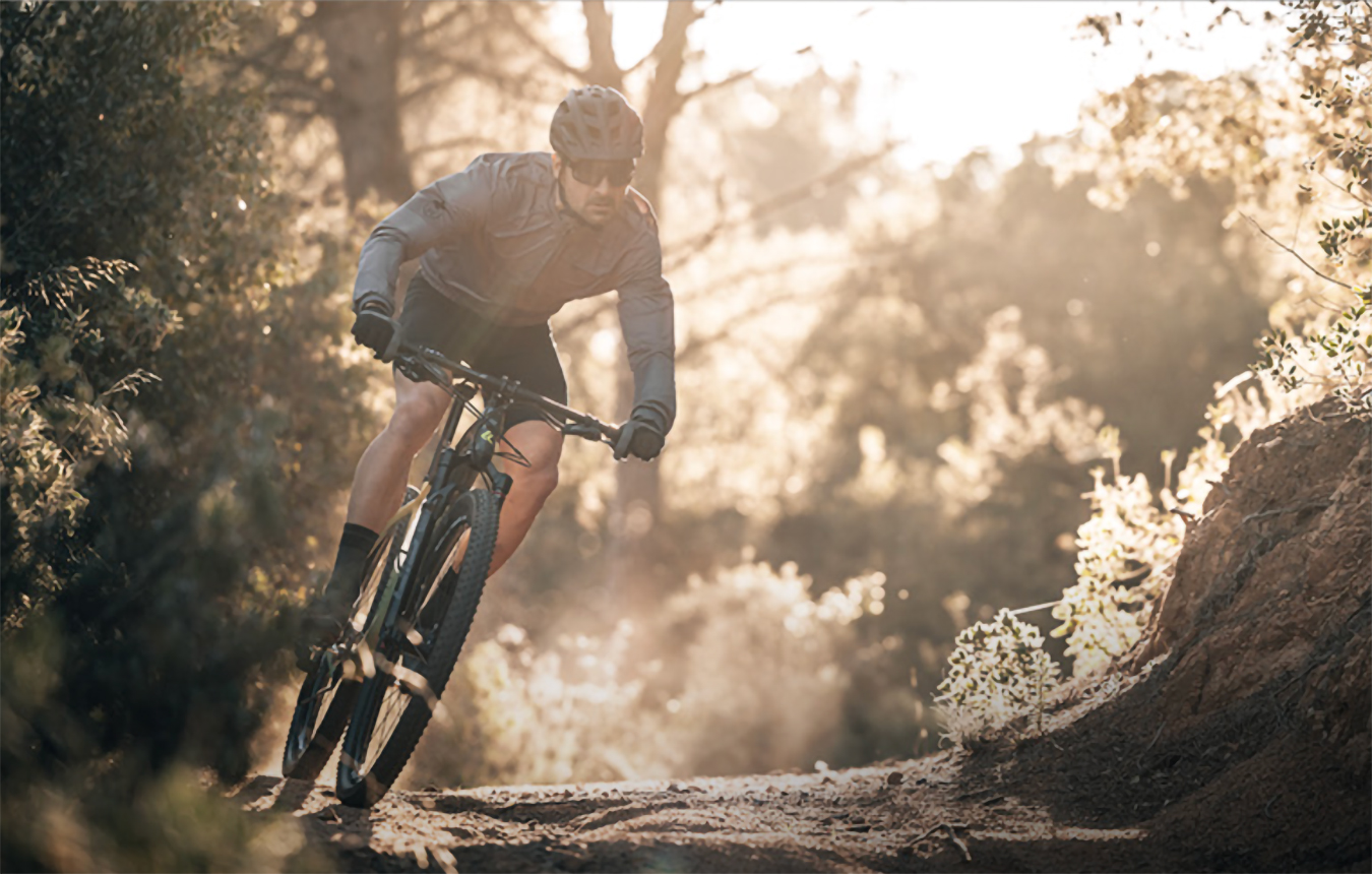 Con su motor Bafang recorrerás más kilómetros que nunca, y es una ebike de montaña básica que cuesta solo 1.200 euros