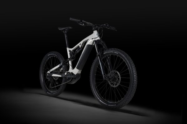 Si buscas una ebike MTB barata, esta Lapierre es de lo mejorcito que se puede comprar con doble suspensión a buen precio