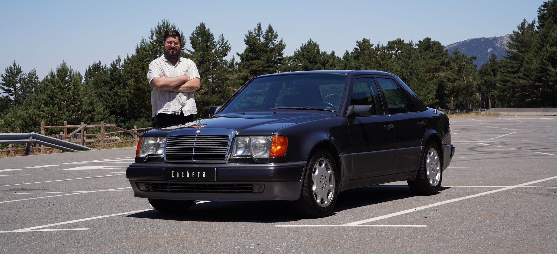 Cuando los ingenieros mandan más que los contables, nacen coches como el brillante Mercedes 500E (+vídeo)