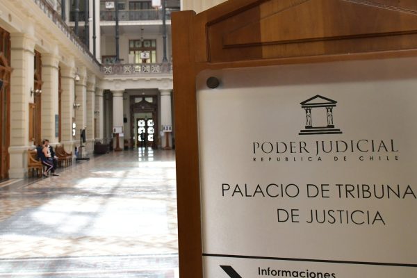 82% no confía en el Poder Judicial y 84% cree que prácticas de Luis Hermosilla son frecuentes en abogados