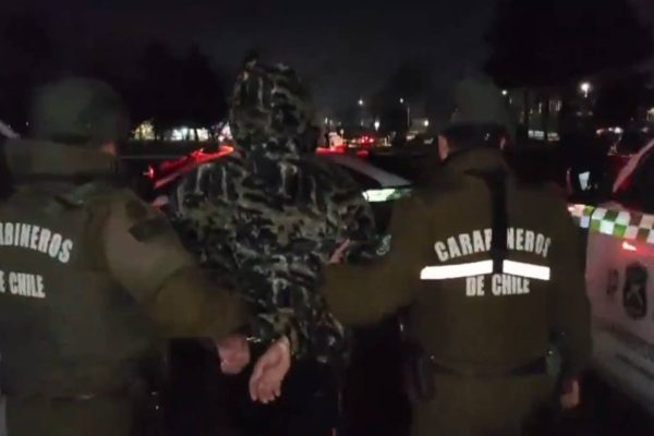 VIDEO - Cuatro detenidos por secuestro: Carabineros rescata a joven de 20 años en Coronel