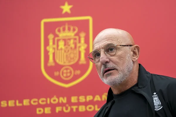 De la Fuente y Carvajal responden a Vinicius: "España no es un país racista y no merece que le quiten el Mundial"