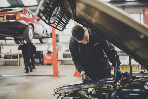 Cuidado con estos timos en talleres, diferentes trucos y engaños que te puedes encontrar a la hora de reparar tu coche