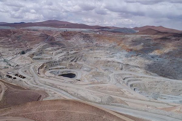 Enami cierra venta de Quebrada Blanca a Codelco en US$ 520 mills.