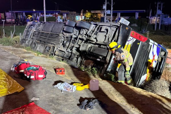 VIDEO - Accidente de bus con hinchas de Colo Colo deja diez heridos: dos permanecen en riesgo vital