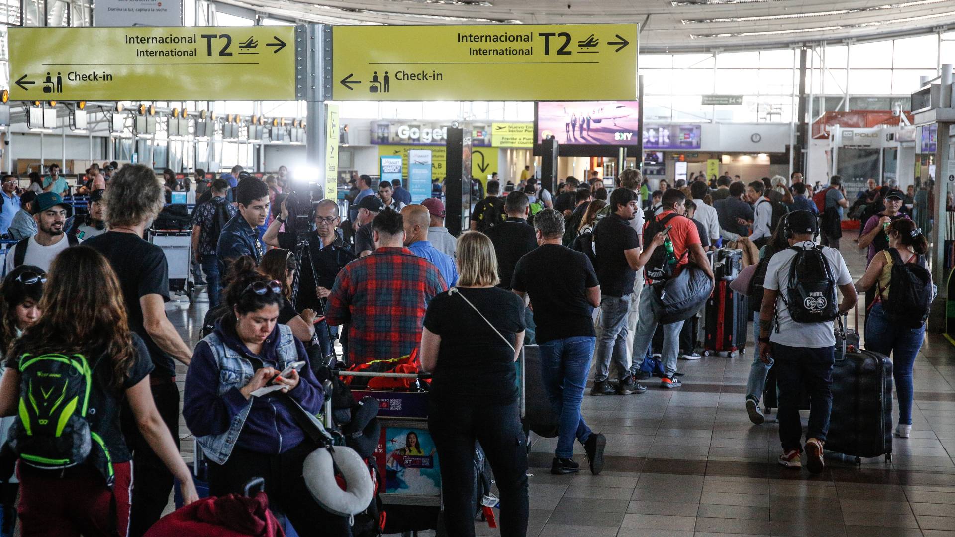 Las medidas que tomaron las aerolíneas ante el paro indefinido de los trabajadores de la DGAC