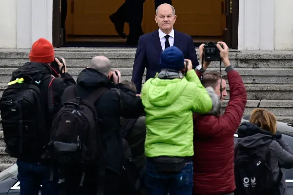 El jefe del Estado alemán llama a la calma tras la ruptura del Gobierno Scholz