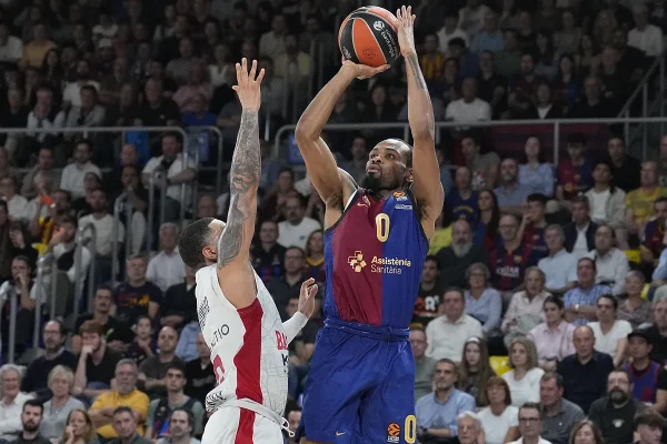 El Barça se toma cumplida revancha ante el Baskonia