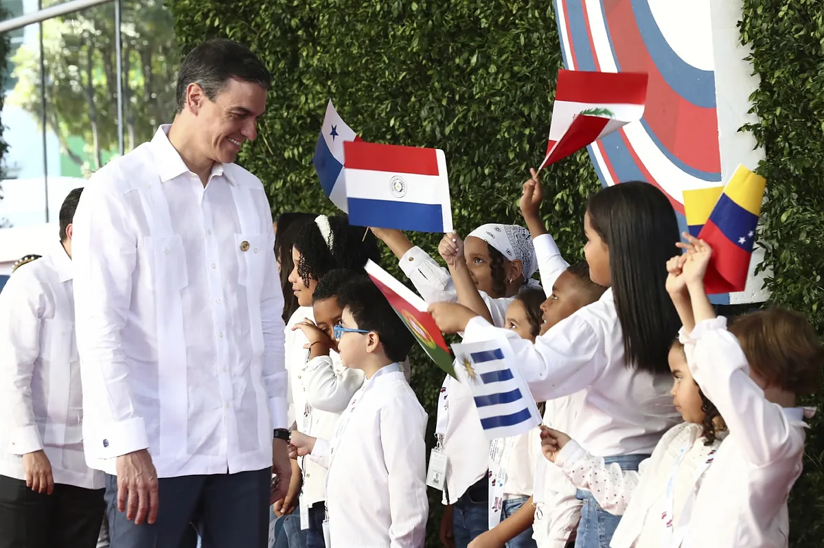 Pedro Sánchez, el gran ausente de una Cumbre Iberoamericana bajo mínimos históricos