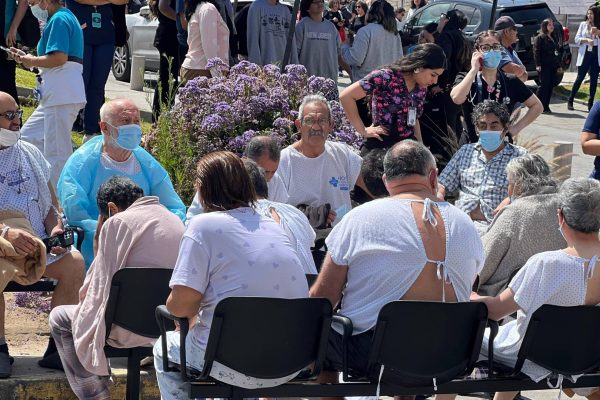 VIDEOS - Pacientes y trabajadores evacuados: cuál sería el origen del incendio que afecta al Hospital Regional de Antofagasta