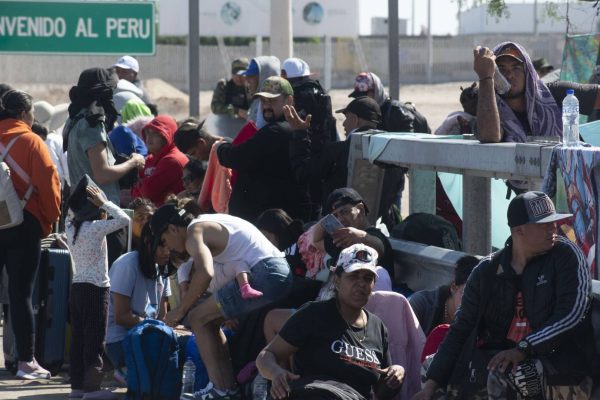 Priorización para chilenos en educación y salud: los cambios en la Ley de Migración