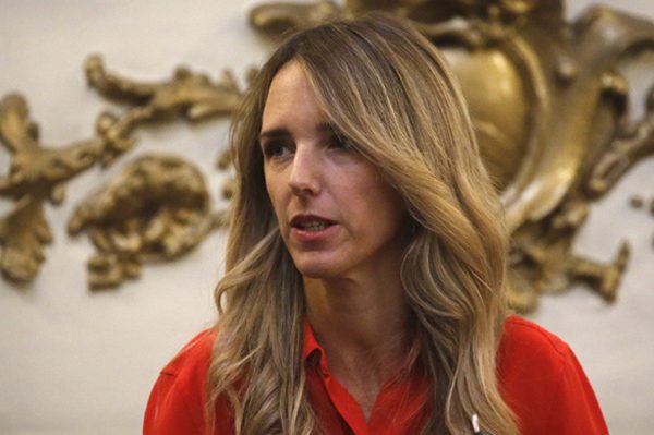 C. Cifuentes sobre el relato para la derecha: «Cayetana lo define muy bien»