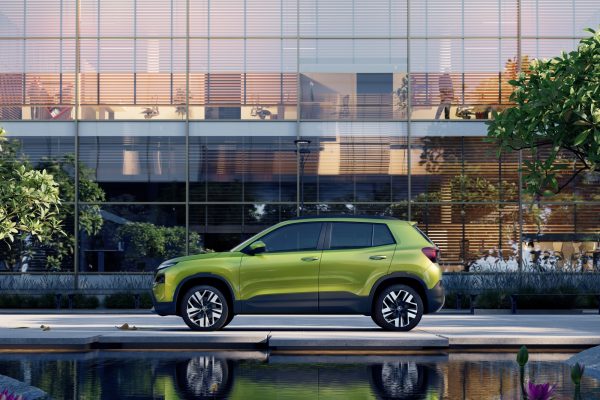 Primeras imágenes del Skoda Kylaq, el mini SUV barato y fiable que vale menos de 9.000 € y queremos tener en Europa