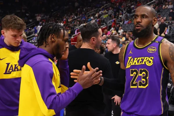 tras hacer historia, LeBron James y su hijo Bronny separan sus caminos