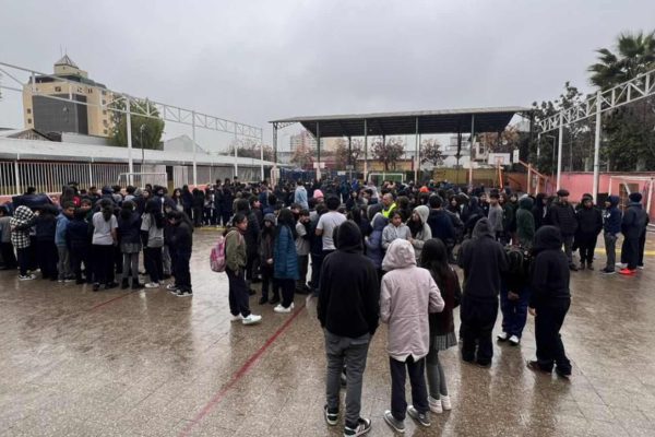 Escuela Cervantes descarta participación de extranjeros en empalamiento de alumno