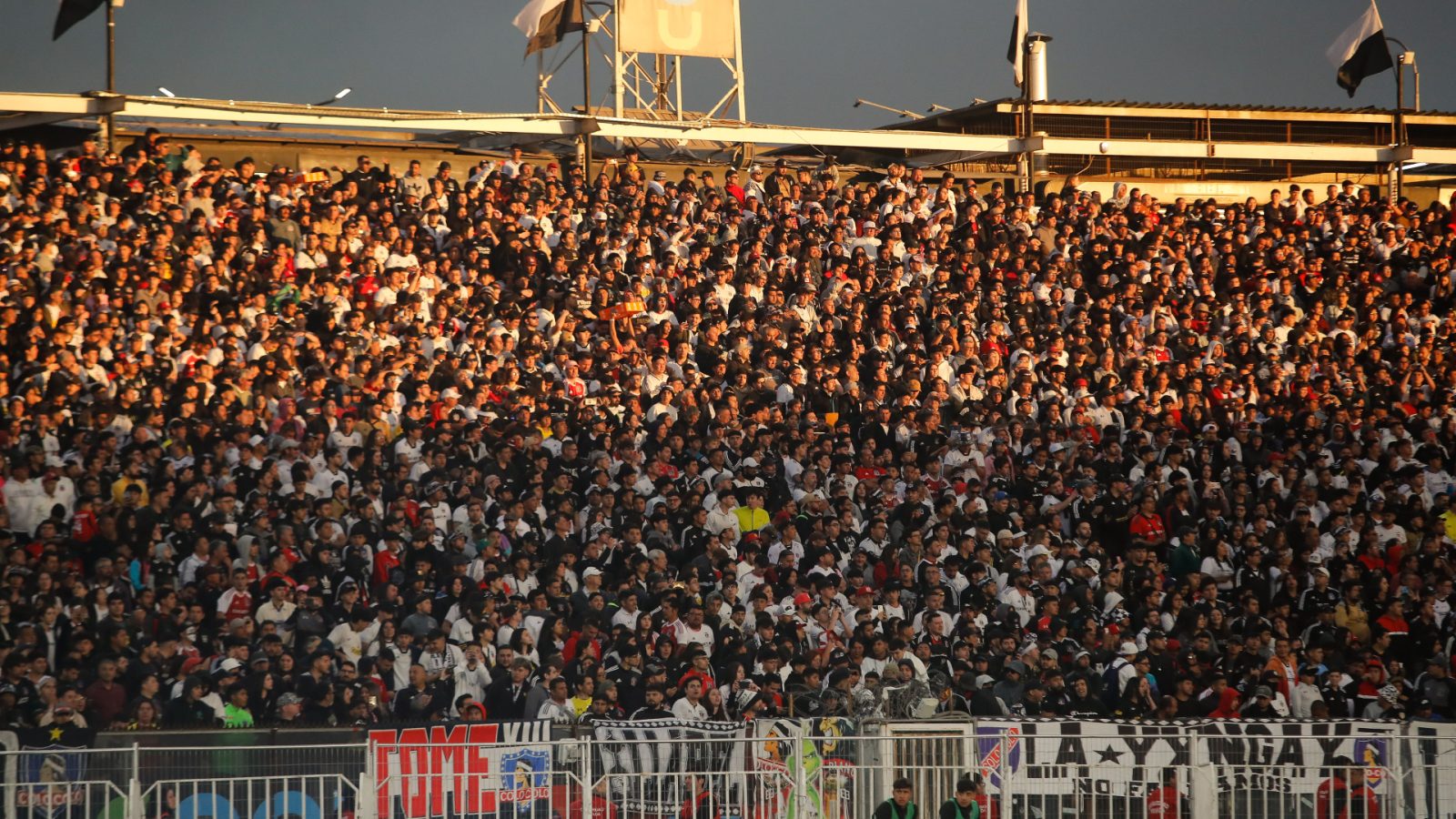 La grave acusación tras muerte de hincha en Duelo de Leyendas de Colo Colo y River Plate