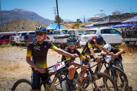 Alejandro Aranda López triunfa en el cross country en Monte Patria