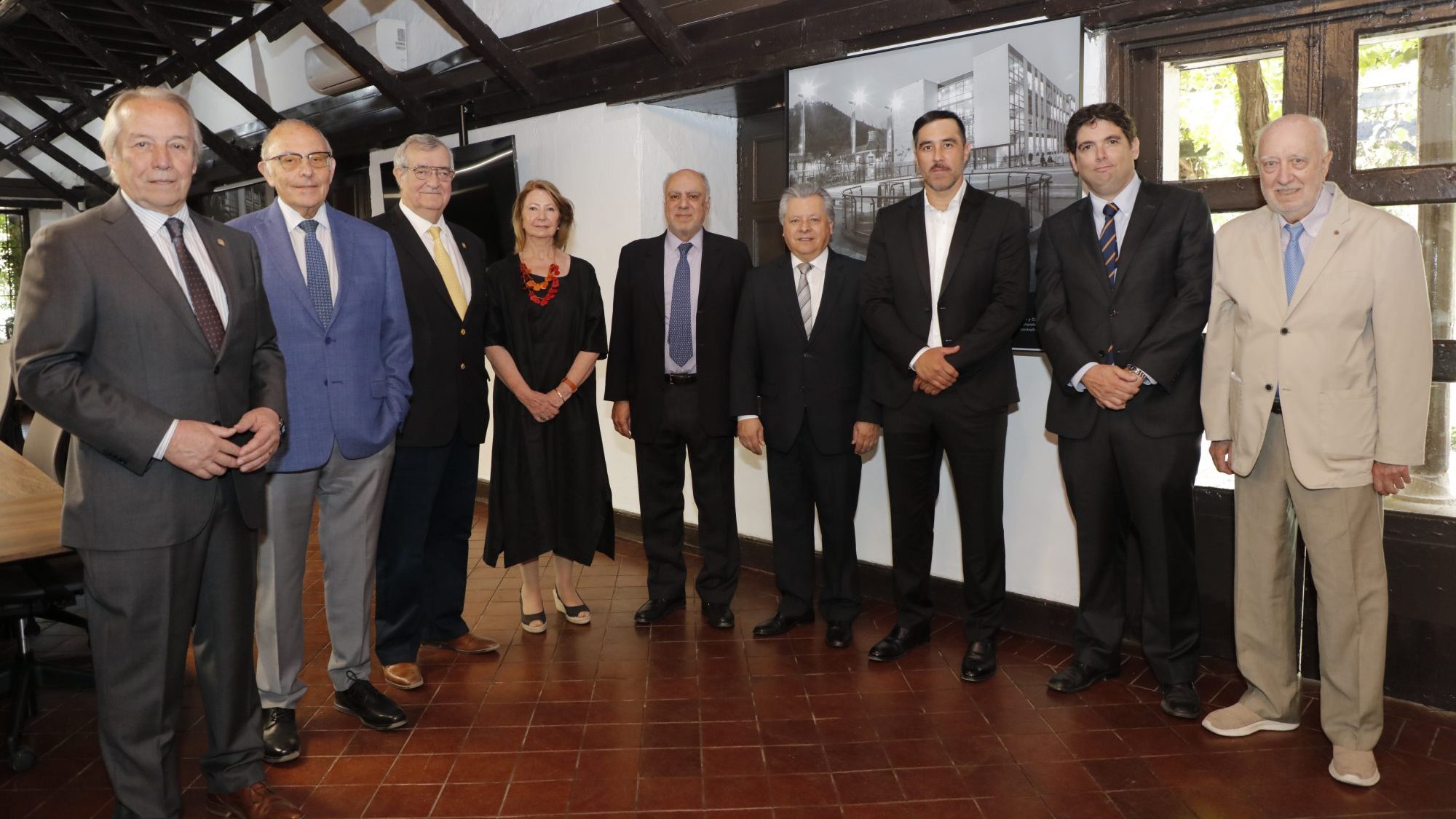 Universidad Andrés Bello distinguió a Claudio Grossman y Claudio Bravo con el Premio al Mérito 2024