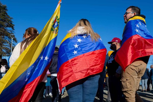 Comando Con Venezuela amenaza con llevar a Chile ante la Corte Penal Internacional por "xenofobia"