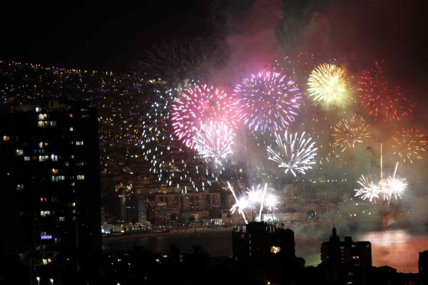 Concejo municipal de Viña del Mar aprueba uso de fuegos artificiales para el Año Nuevo