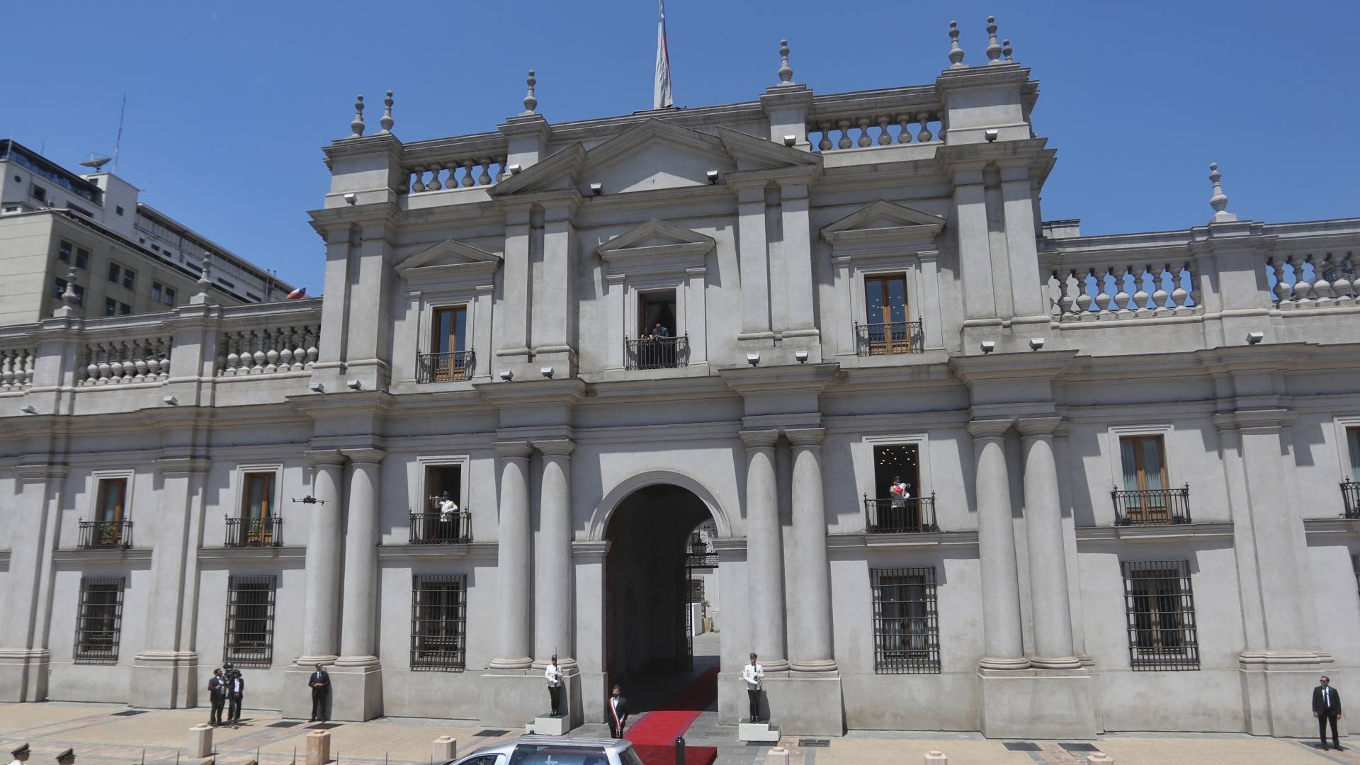 "Tu desprecio me estresa": qué dicen los mensajes del acosador de La Moneda a sus tres víctimas