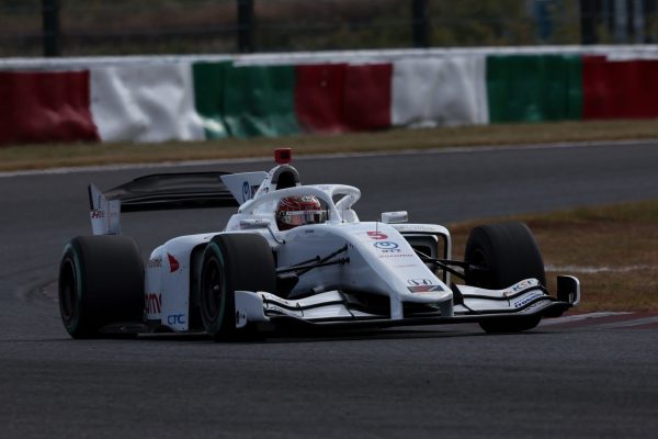 Tadasuke Makino, el más rápido en los test de la Super Fórmula en Suzuka con presencia destacada de Oliver Bearman