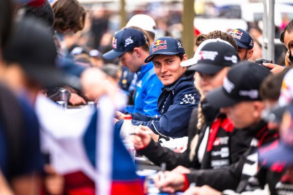 Adrien Fourmaux abandona M-Sport Ford y ficha por Hyundai para 2025