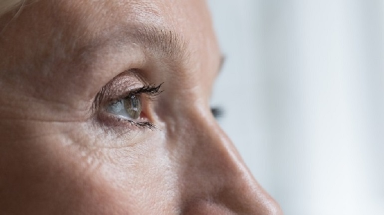 Demuestran la eficacia de unas lentes de contacto en personas con problemas visuales tras una cirugía con láser