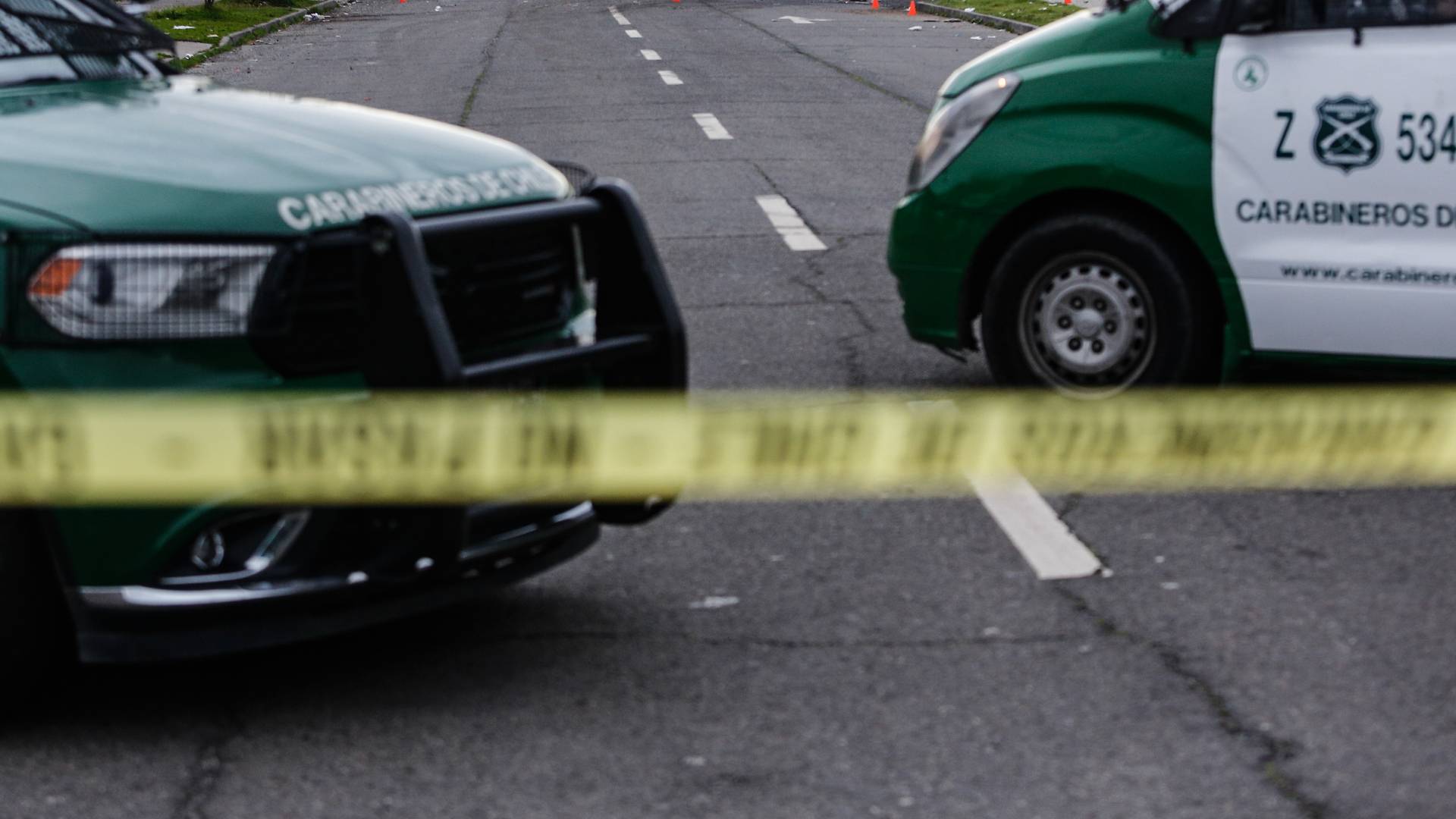 En qué condición permanecen los delicuentes baleados por carabineros en una encerrona frustrada en Recoleta