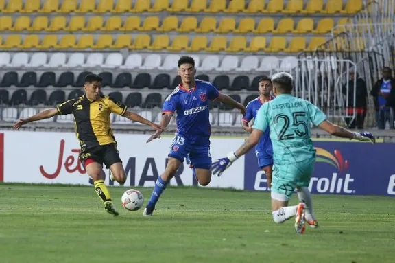 Se juega la Copa Verano en el Estadio Francisco Sánchez Rumoroso