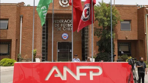 La ANFP y el SIFUP polarizan una discusión que va al alza en el fútbol chileno